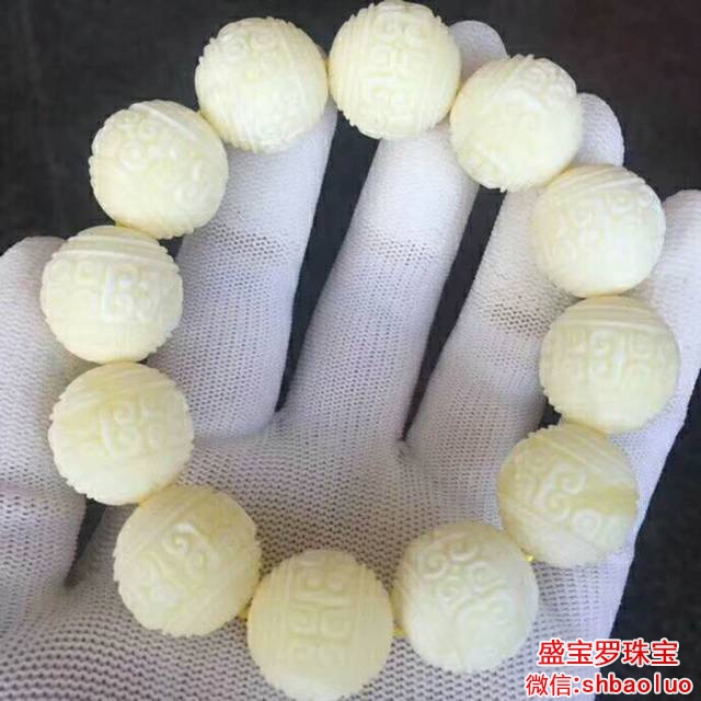 白花蜜蜡手串克价是怎么来的，希望看完对你有所启发！