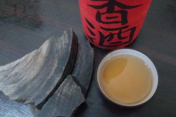 沉香木可以泡酒喝吗  沉香酒的功效